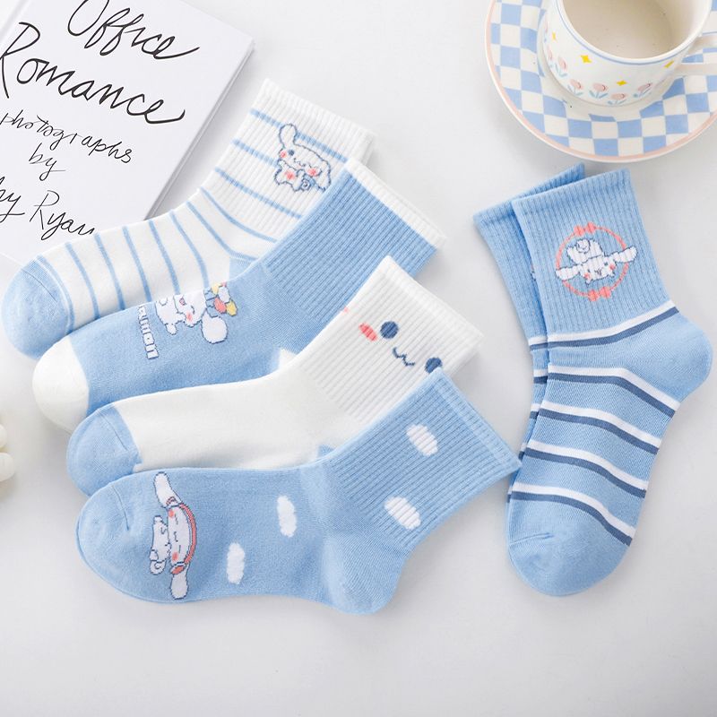 Nuevos calcetines Sanrio de di - Winter Clothing Japan reseña y precio