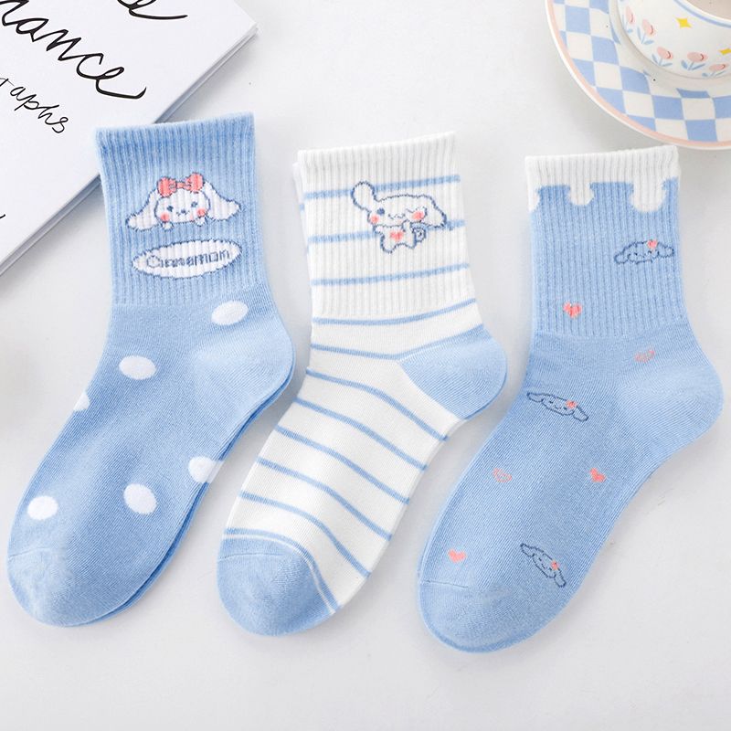 Nuevos calcetines Sanrio de di - Winter Clothing Japan reseña y precio